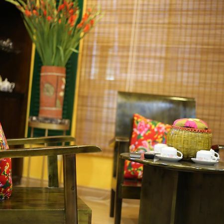 Tuti Lakeside Homestay Hanoi Exterior foto