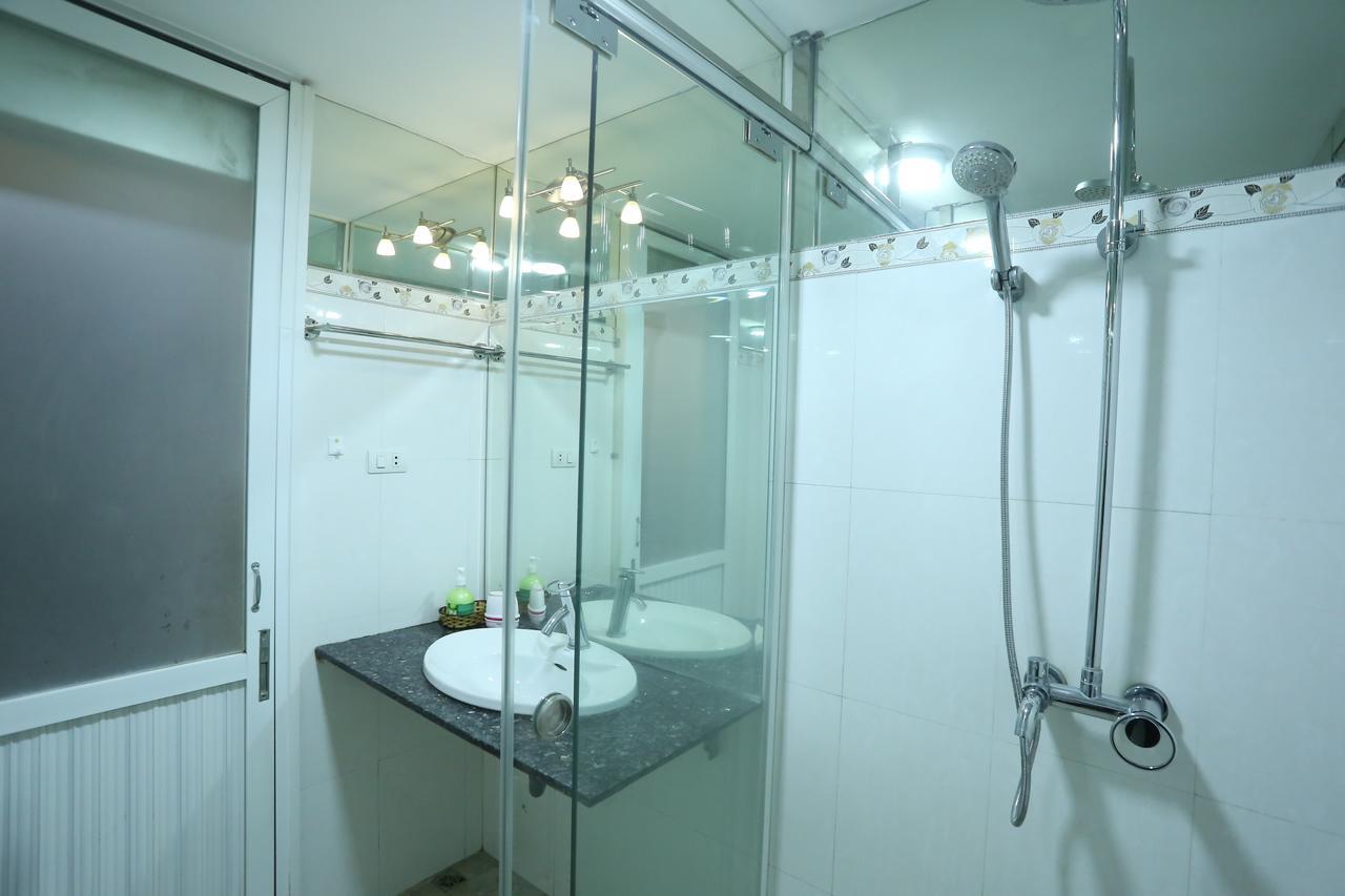 Tuti Lakeside Homestay Hanoi Exterior foto